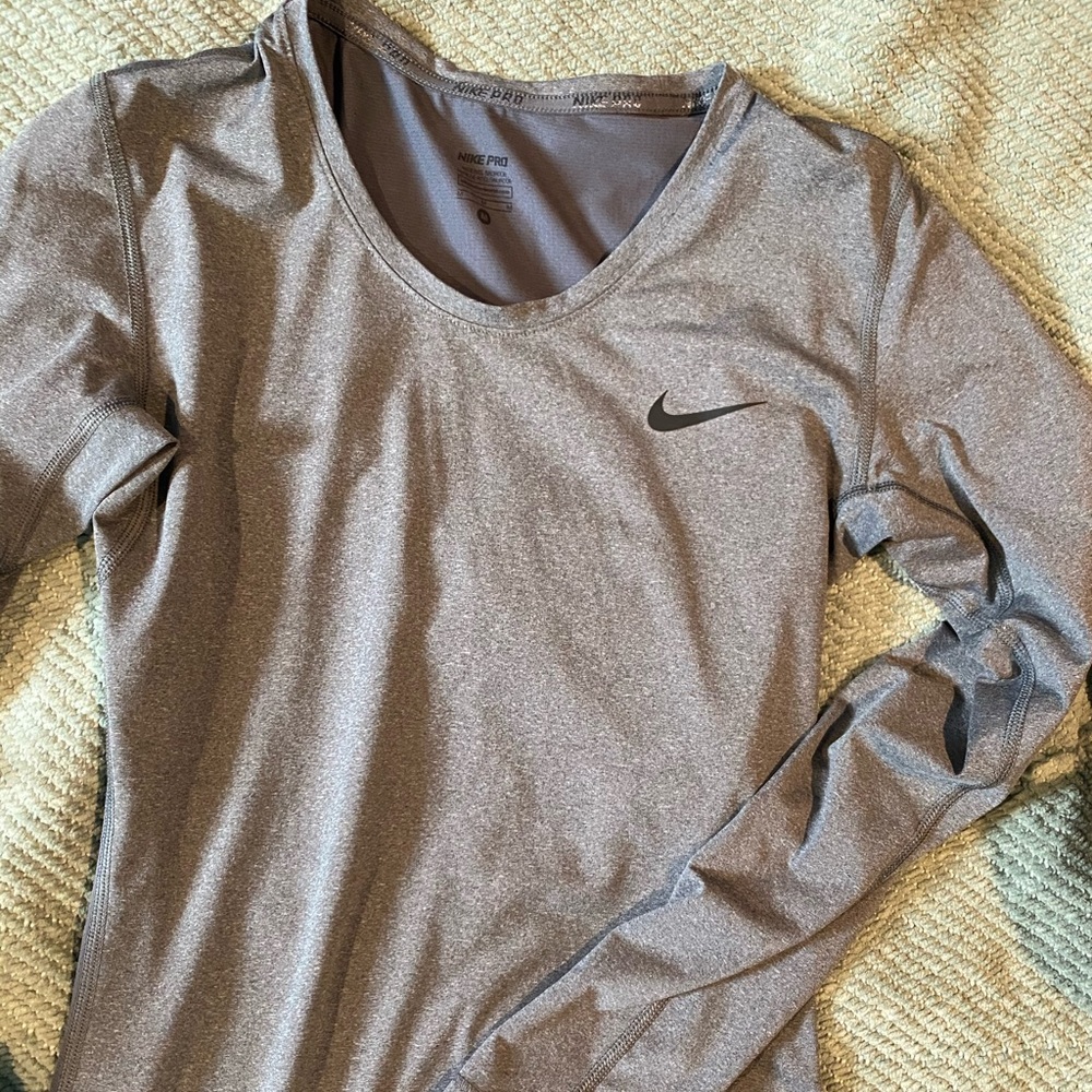Tight Nike long sleeve